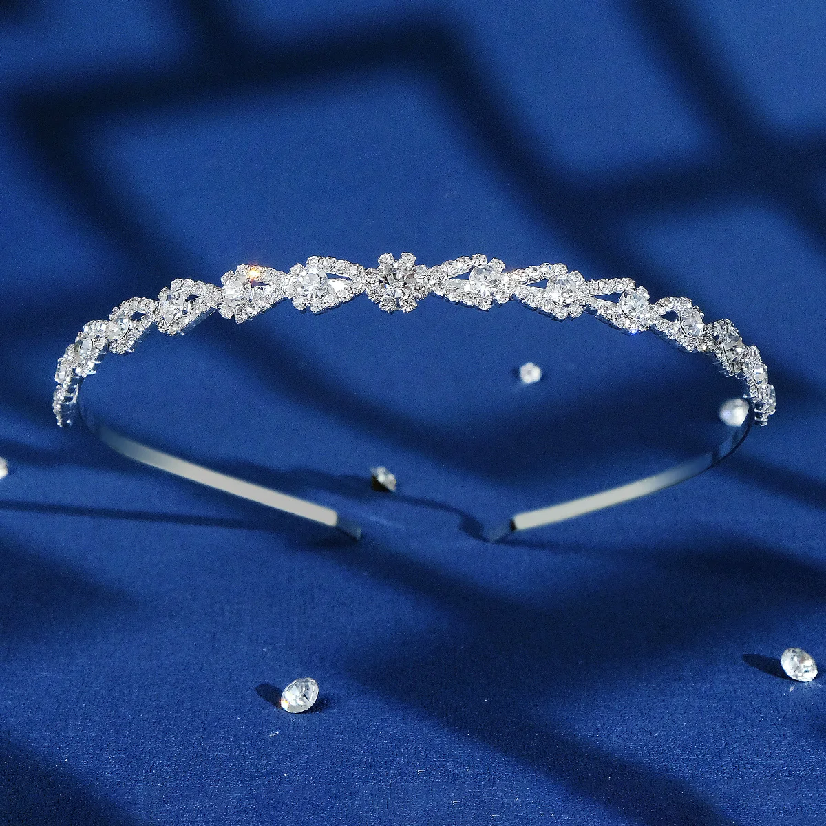 Drop shipping Simple Design Hot Sale Wedding Bride Rhinestone Crystal Tiaras Crown for Bridal Queens Corona Hairband for girls