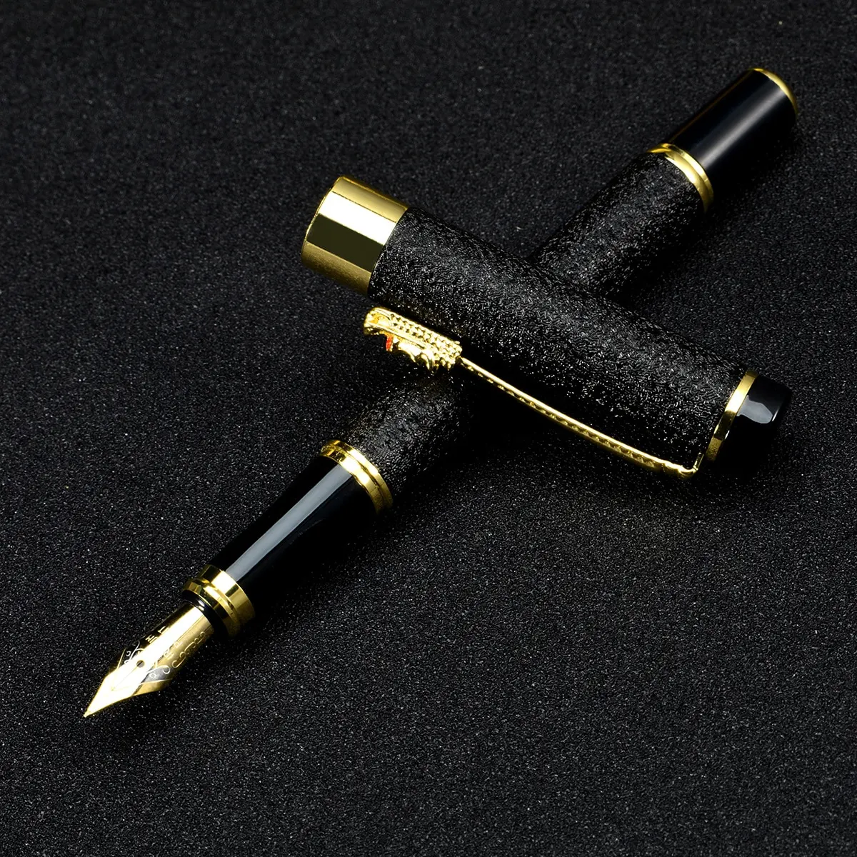 Promotional Retail Dragon Clip Pen Exquisite Dragon Head Engraved Metal Pen Anniversary Hotel Wedding Gift Custom Logo Accepted