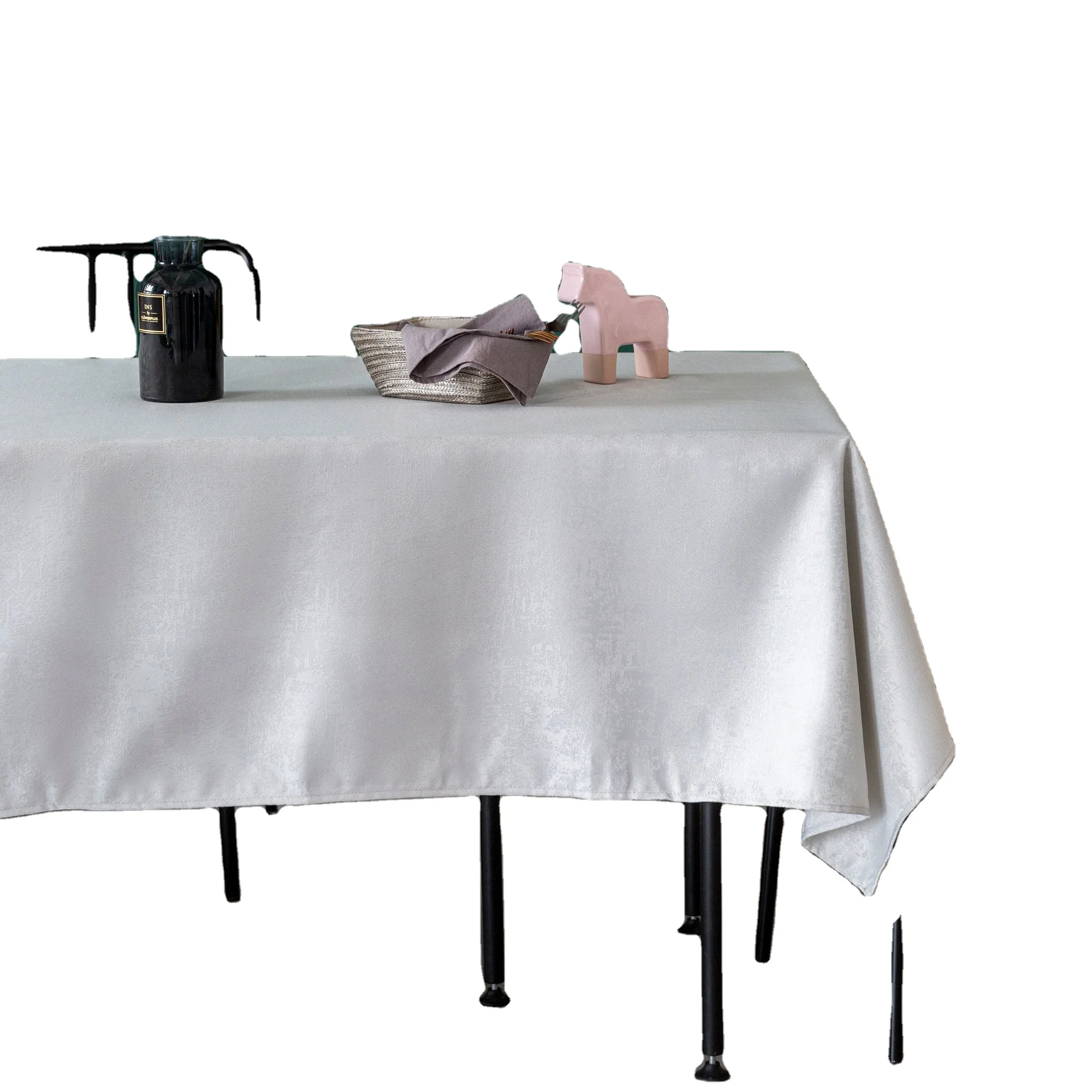 Home Use Solid Color Round Checkered Yarn Dyed Fabric Or Printed Tablecloth Red Table Linens