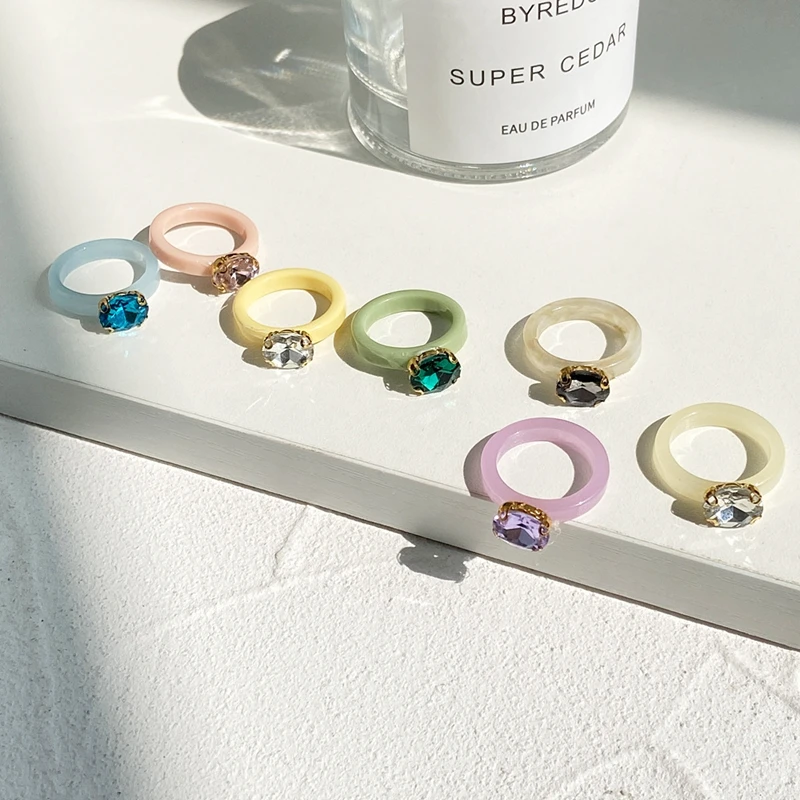 2021 New Korean Transparent Colourful Geometric Square Round Rhinestone Acrylic Resin Rings