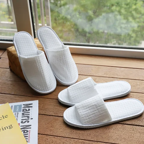 Selling well all over the world various types of low price small profits disposable custom hotel slippers
