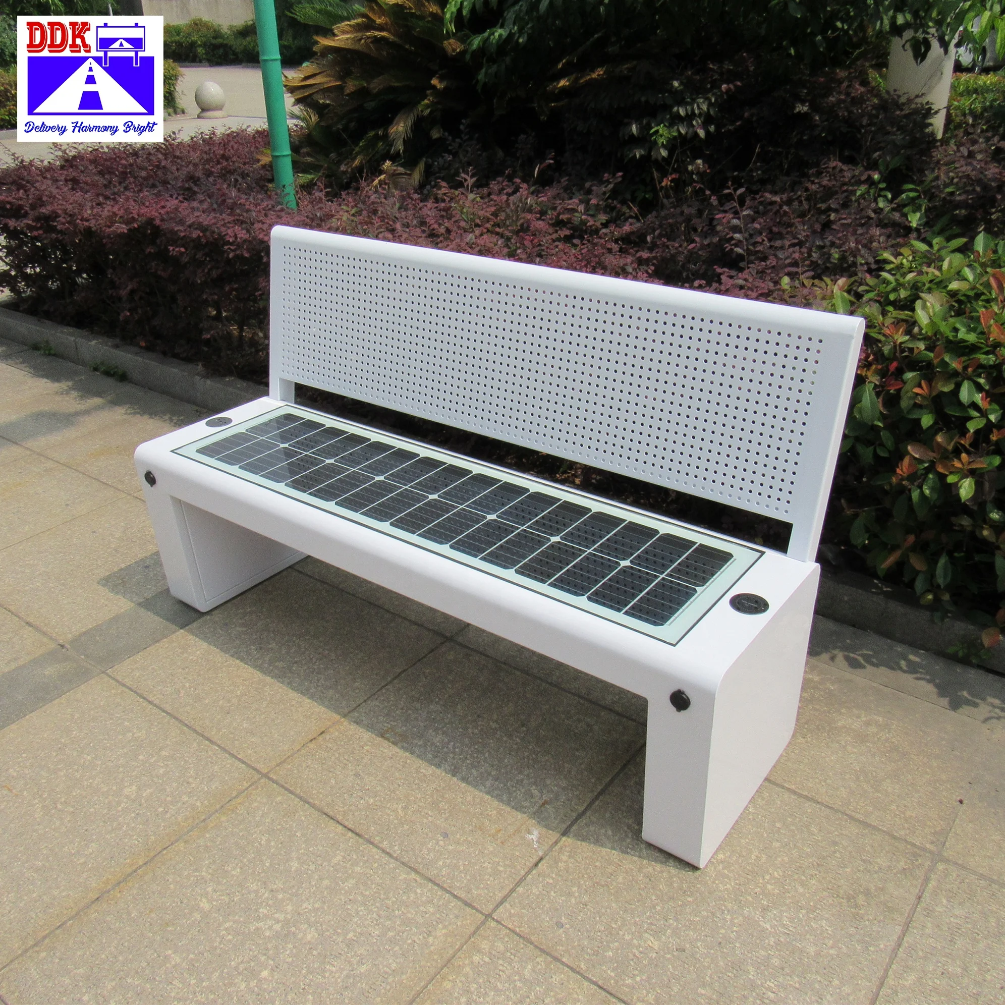 Garden Chairs  Smart Solar Bench Steel Outdoor  Street Furniture With USB bluetooth Voice Wireless Charge Light Body