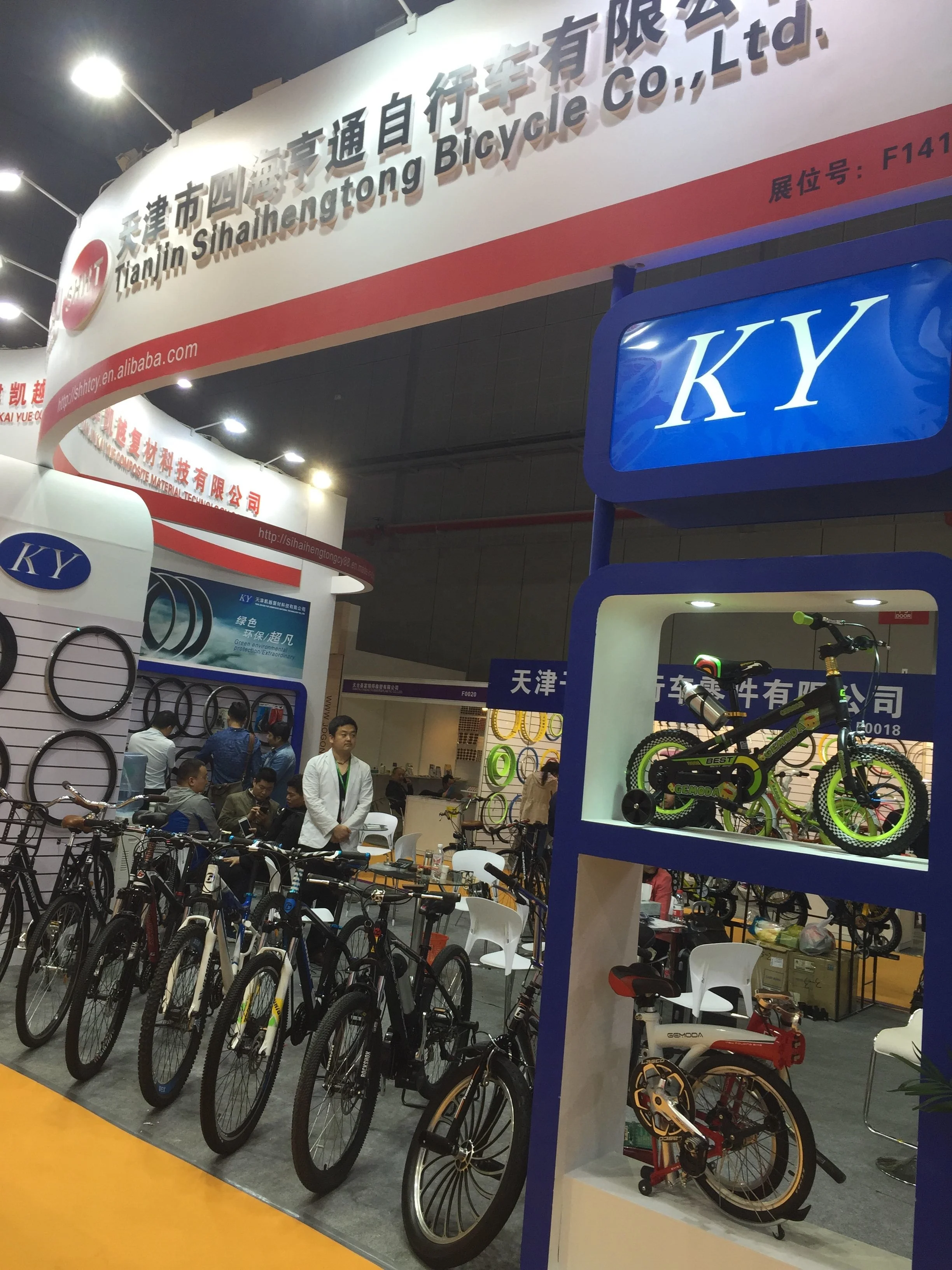 20MT18SH12 20-Inch Steel Free Style Adult BMX Bike Single Speed Disc Brake for Street Riding