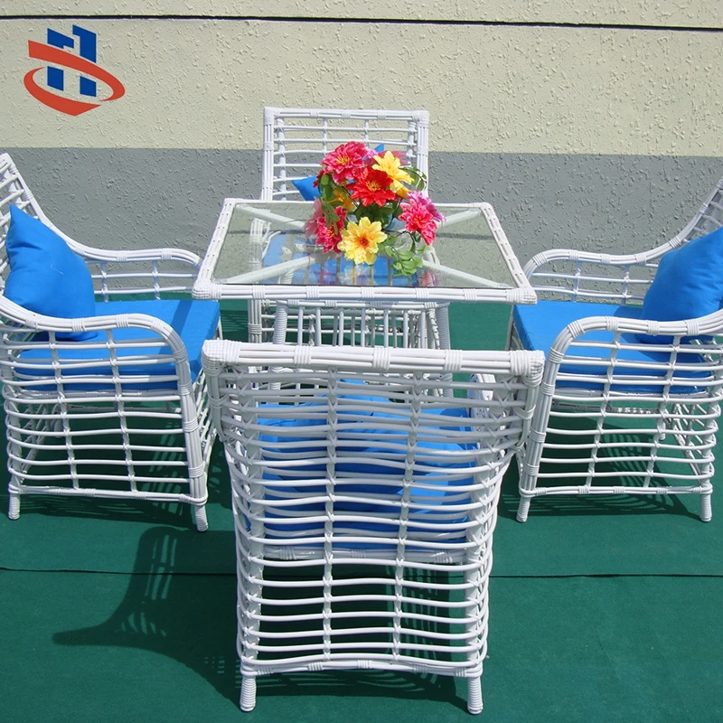 Special Design Outdoor Artificial Rattan Furniture Patio Chair Table Set