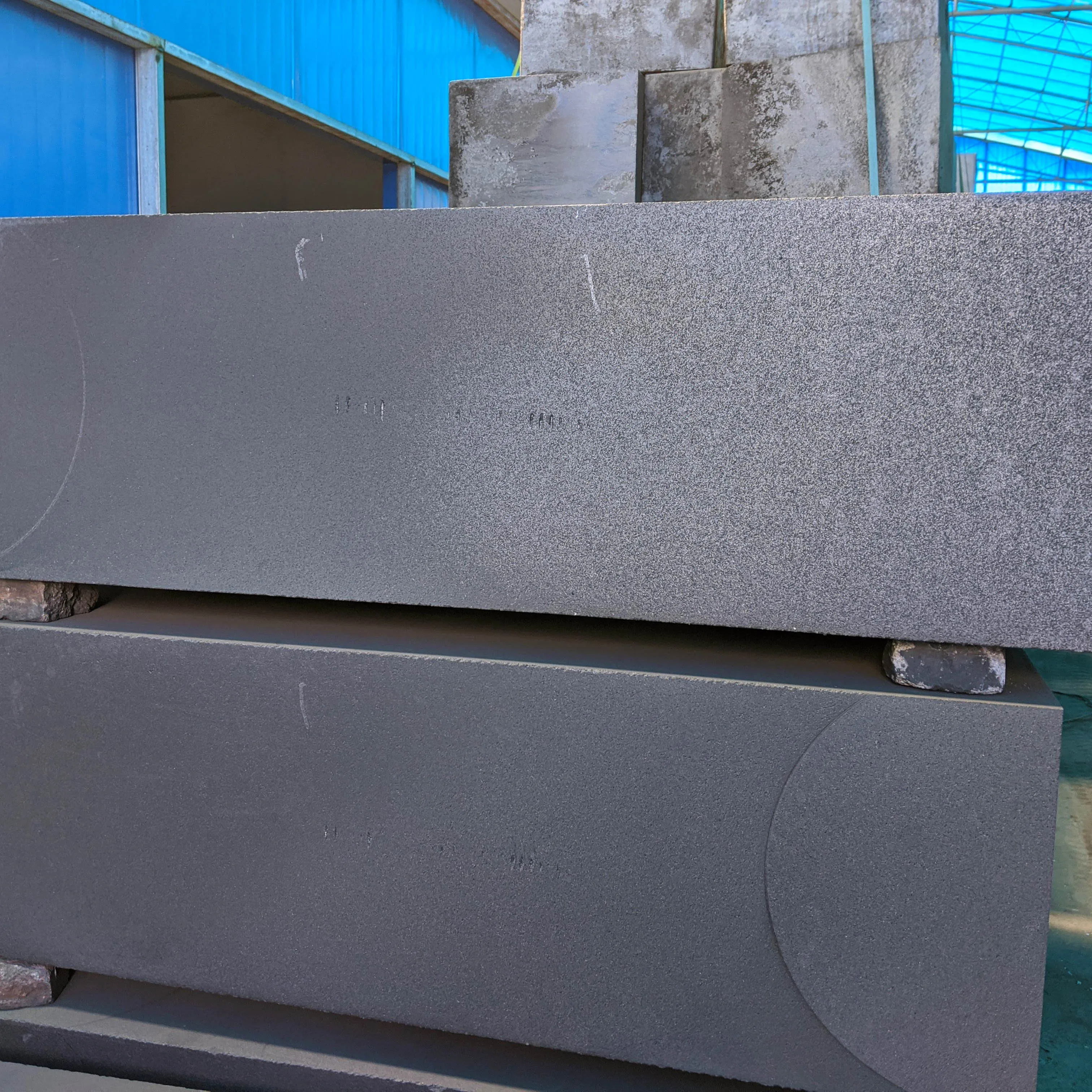 500x500x2000 mm OZC-2 Vibrated Graphite Block with 0.8mm Grain Size