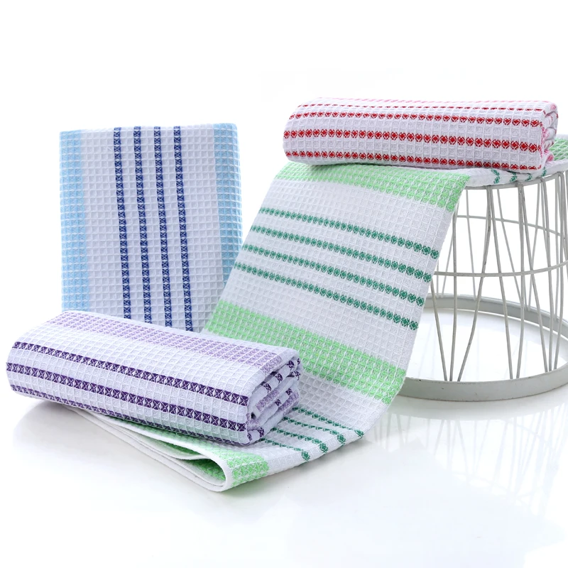 China Manufacturer Selling Cotton Embroidery Absorbent and Breathable Waffle Kitchen Towel
