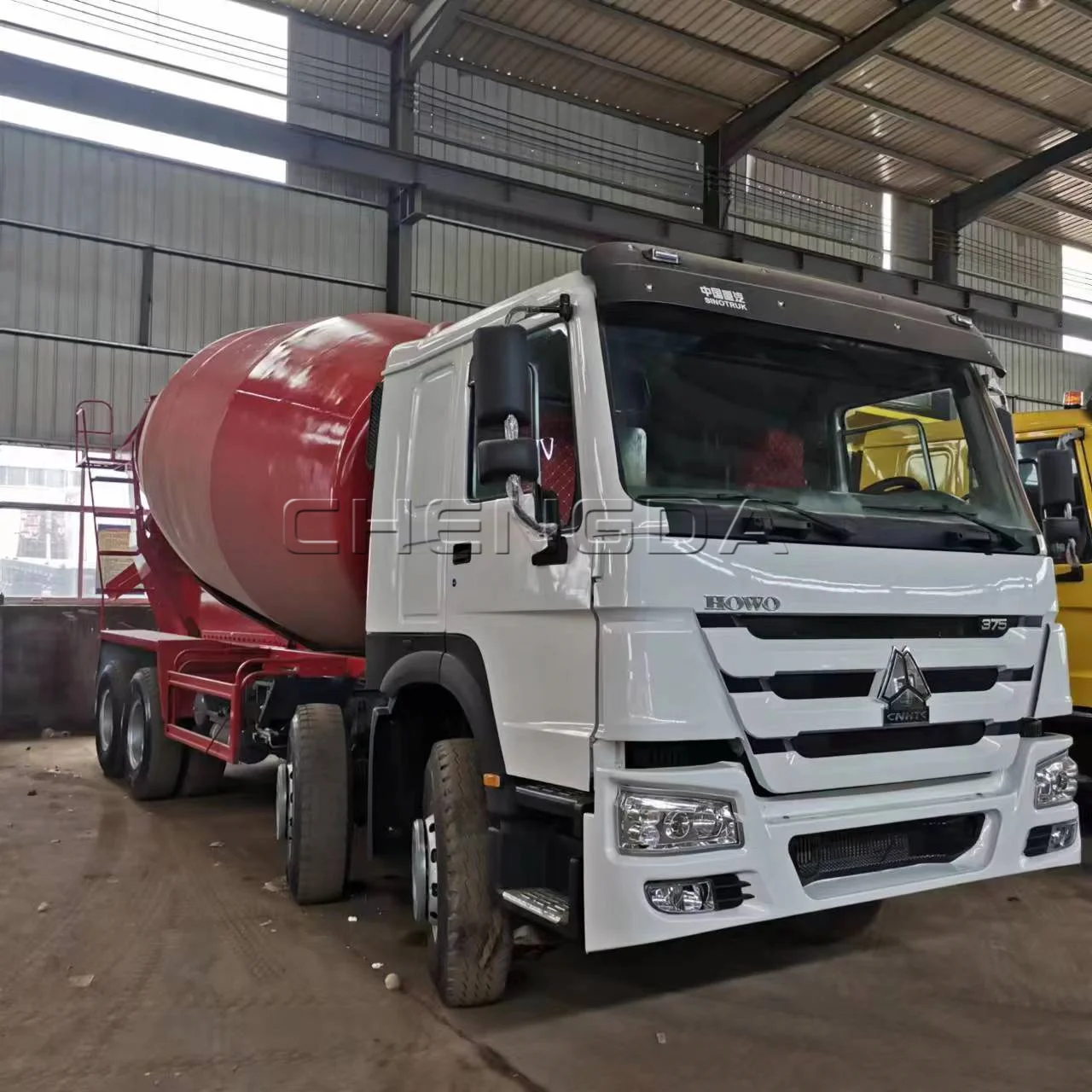 8 10 12cbm новый или подержанный Sinotruck Бетономешалка