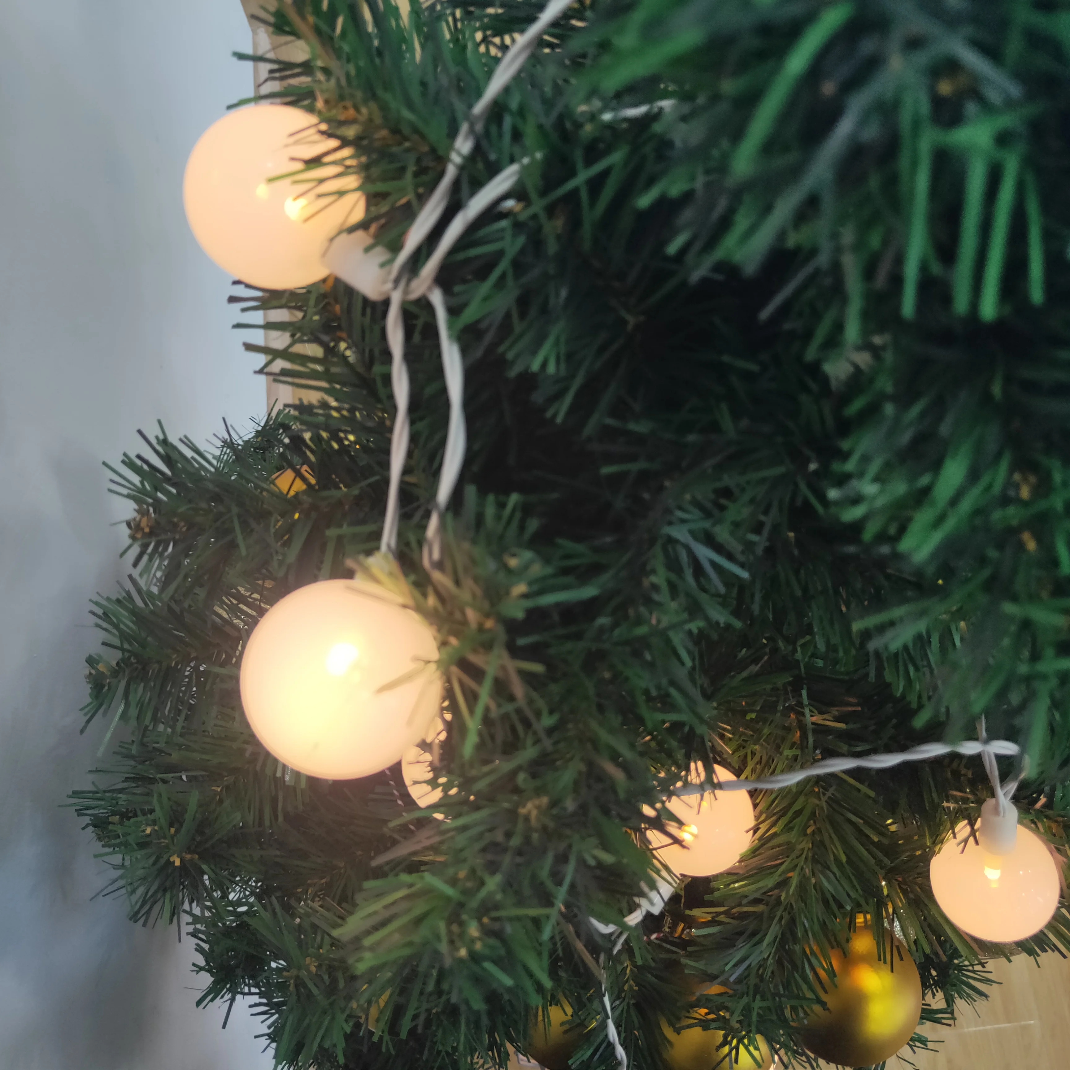  Valentines Day Decor 10LT LED Lights String White Globe Ball Shape Warm Color With Timer