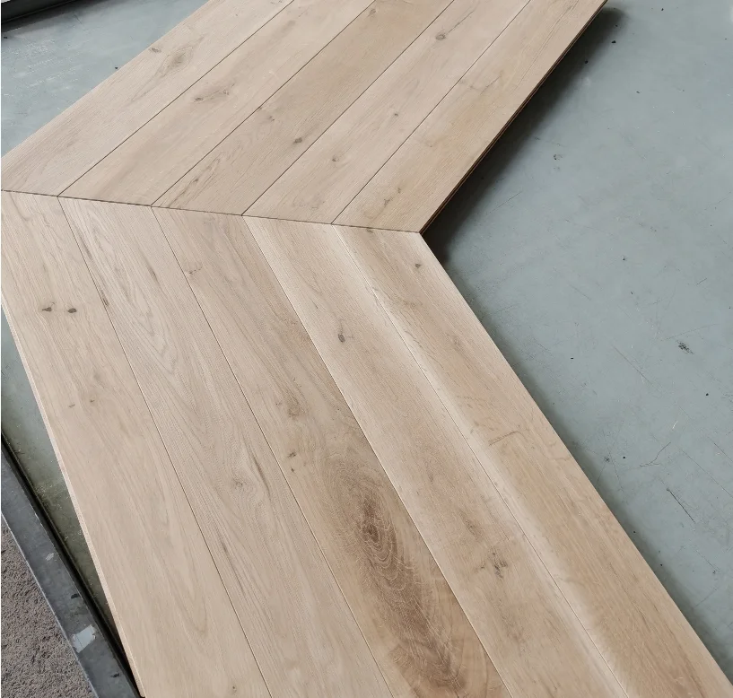 IN STOCK! Engineered Oak Chevron 60 degree 18/4x85x580mm