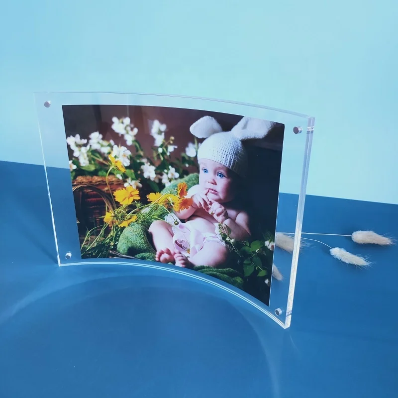 Customized Magnetic Clear Acrylic Photo Frame  Free Standing 4*6' wholesale