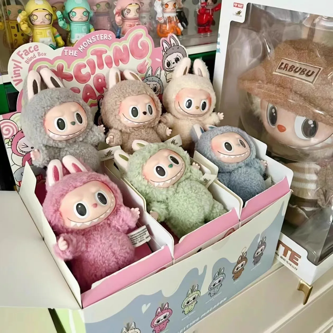 Labubu The Monsters Vinyl Face Doll Heart-Moving Macaron Doll Blind Box Blind Bag Figure Guessing Bag China High-Quality