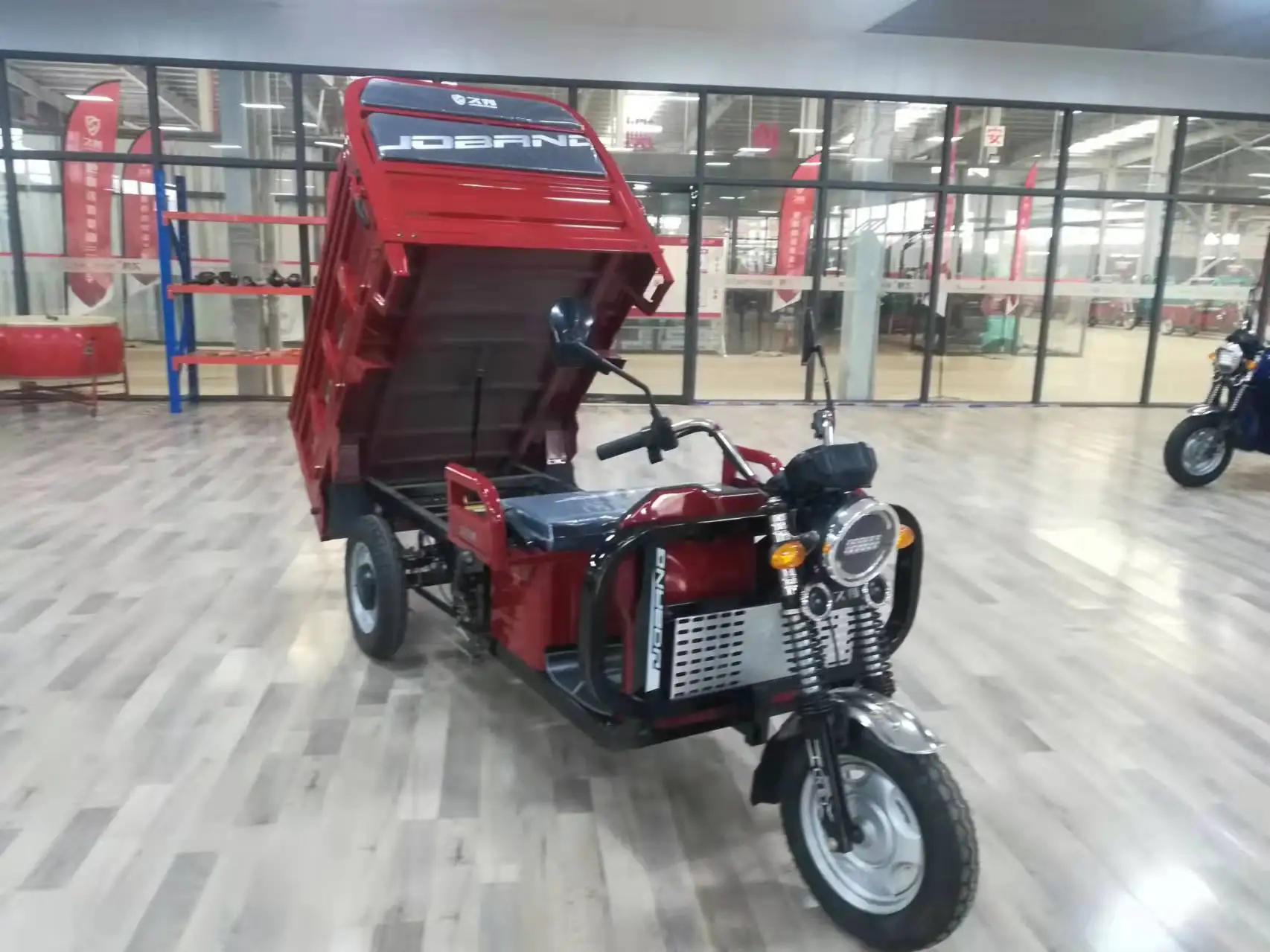 Factory Directly Sale Cargo Electric Tricycle 3m Vehicle for Best Selling