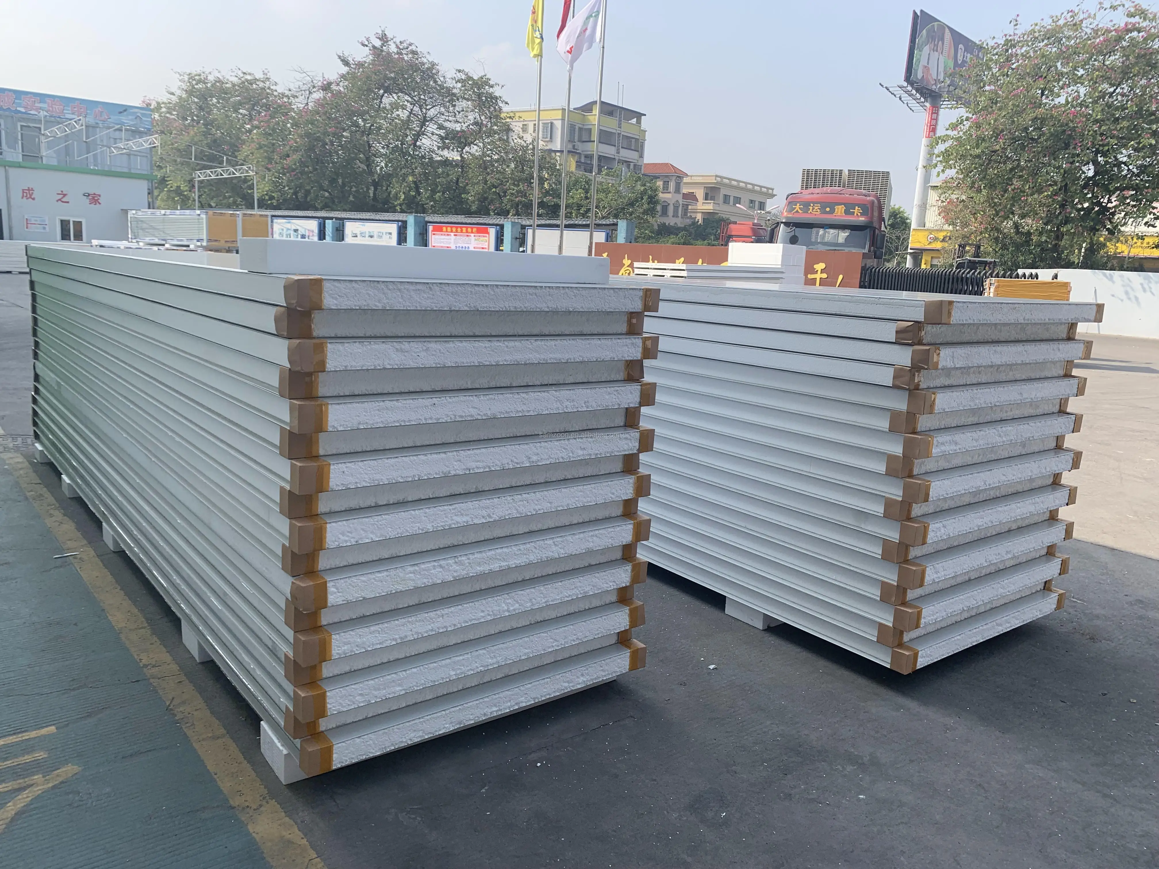 Factory Price Building Panel Sip Panel Insulated Lightweight Wall Panel Eps Sandwich Board Metal CE Modern Color Steel Villa
