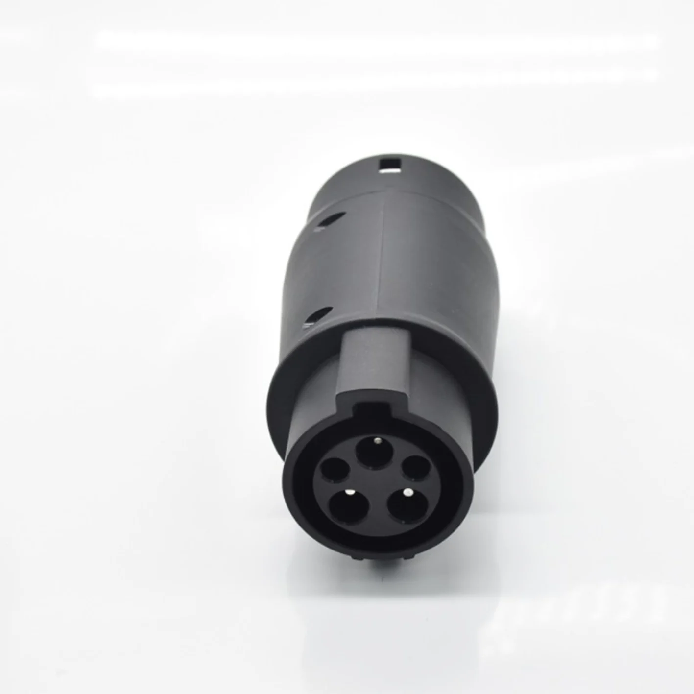 Новый черный переходник SAE J1772 на IEC 62196 16A 32A тип 1