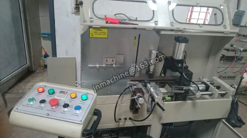 Auto Aluminum Corner Connector Cutting Saw With 500mm Saw Blade LJJA-500