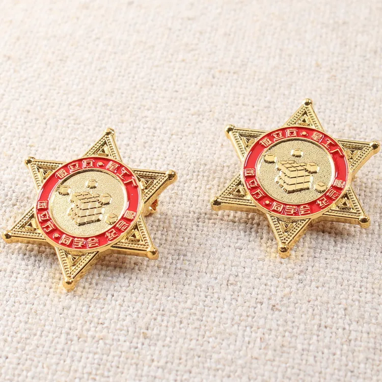 Custom metal casting gold star shaped die cast metal badge