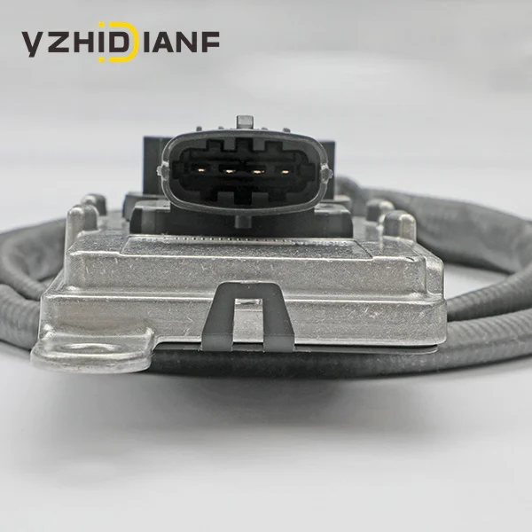 OEM ODM Car Accessories Automotive Engine Sensor 5WK97372 22827995 24V Nitrogen Oxide Nox Sensor For Volvo Truck