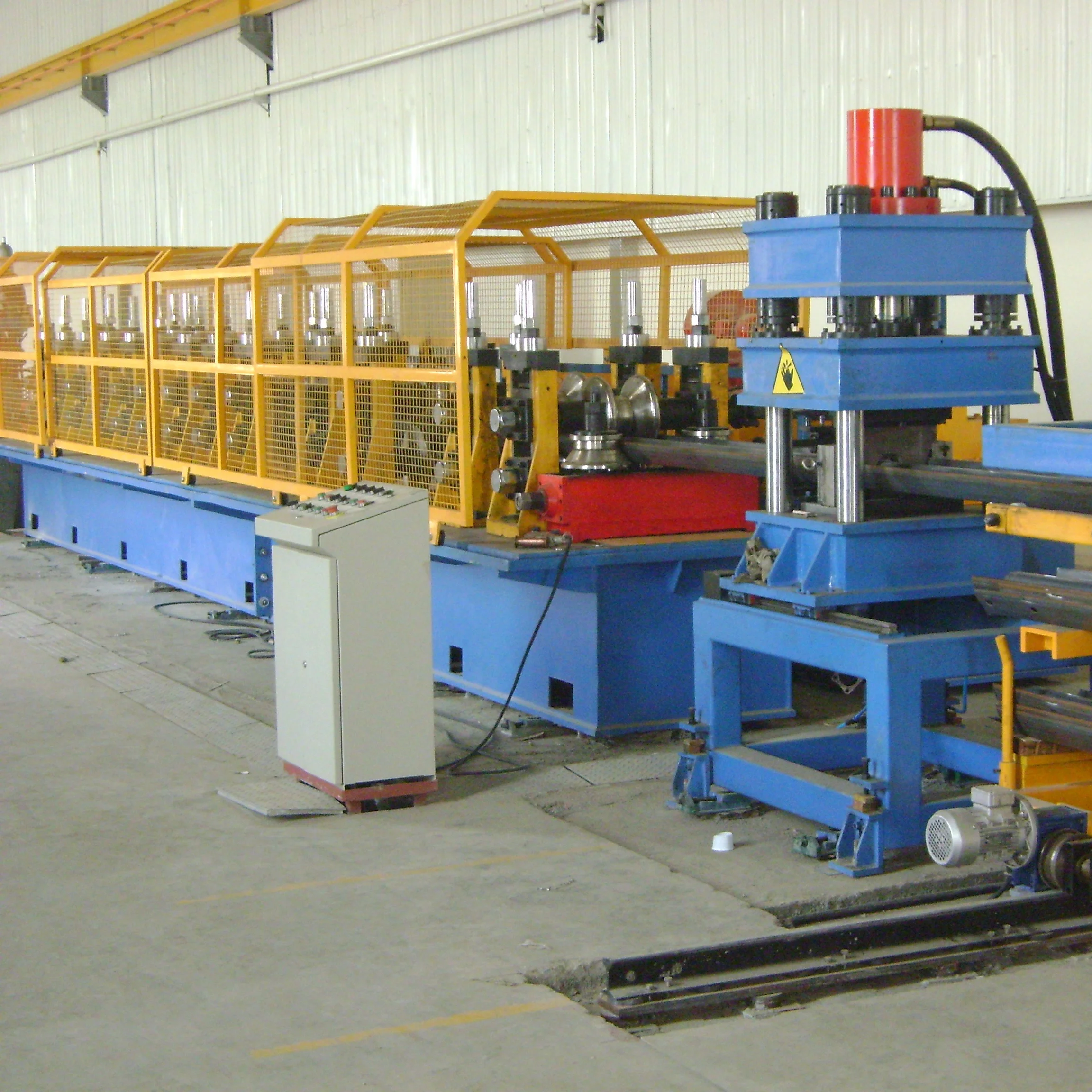 FLYING CUT-OFF PRESS & AUTOMATIC STACKER