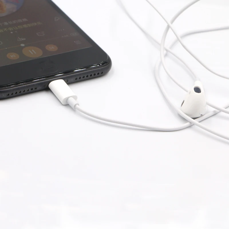 Original MMTN2FE/A C100 chip wired stereo noise cancelling headphone for iphone 11 pro max lightning earphone