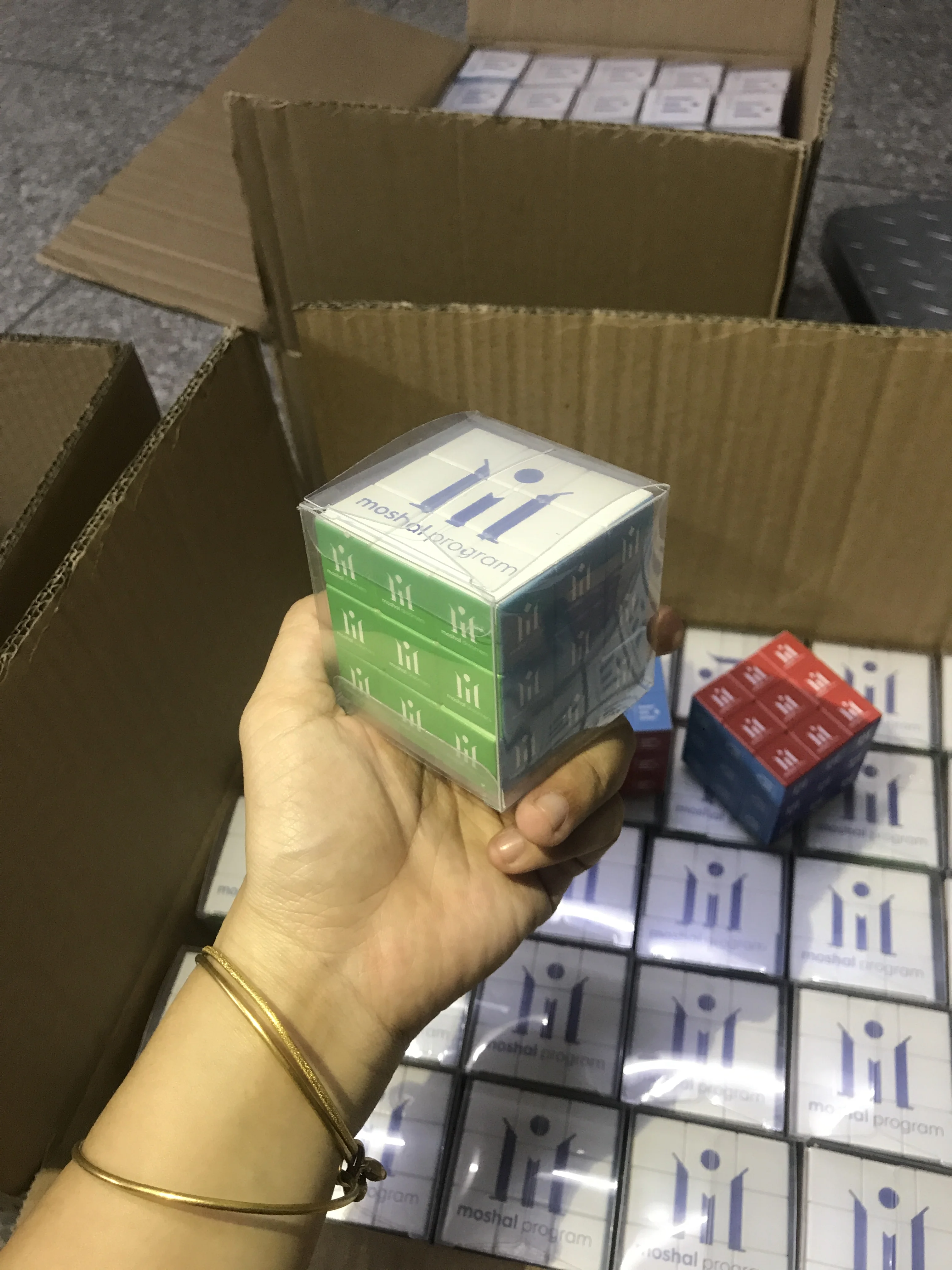 UV Print 3x3x3 Multiphoto Personalized Photo Magic Cube Photo Cubes for Pictures 6 Photos