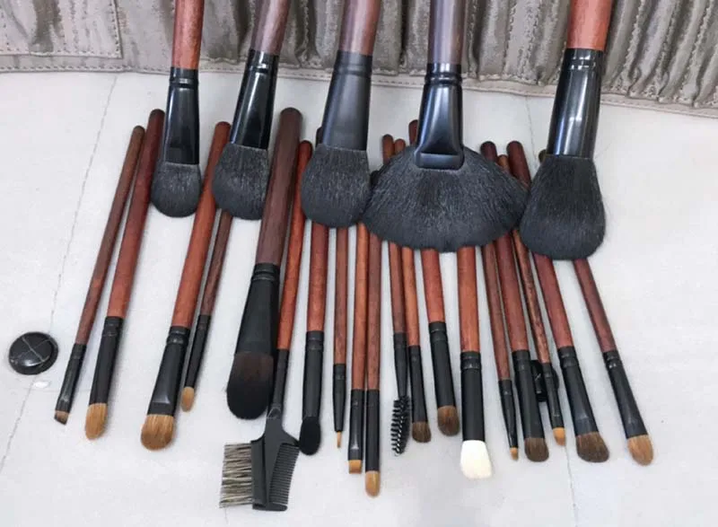 Custom make-up artist professional top high end animal makeup brush set 26pcs best quality goat hair sable hair makeup brushes