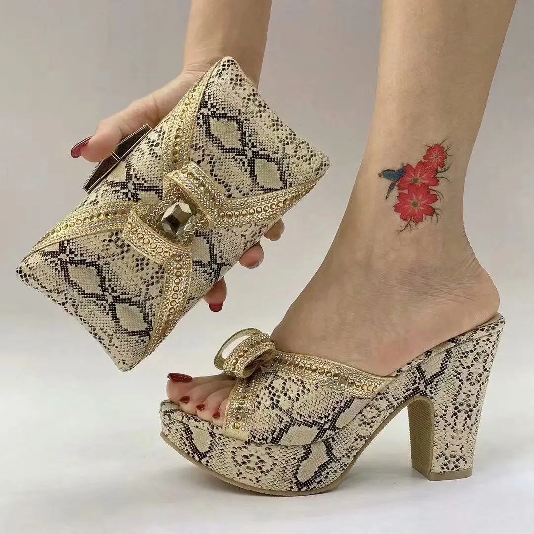 Лидер продаж итальянская женская обувь для вечеринки подходящая к сумкам-клатчам с камнями в фиолетовом цвете