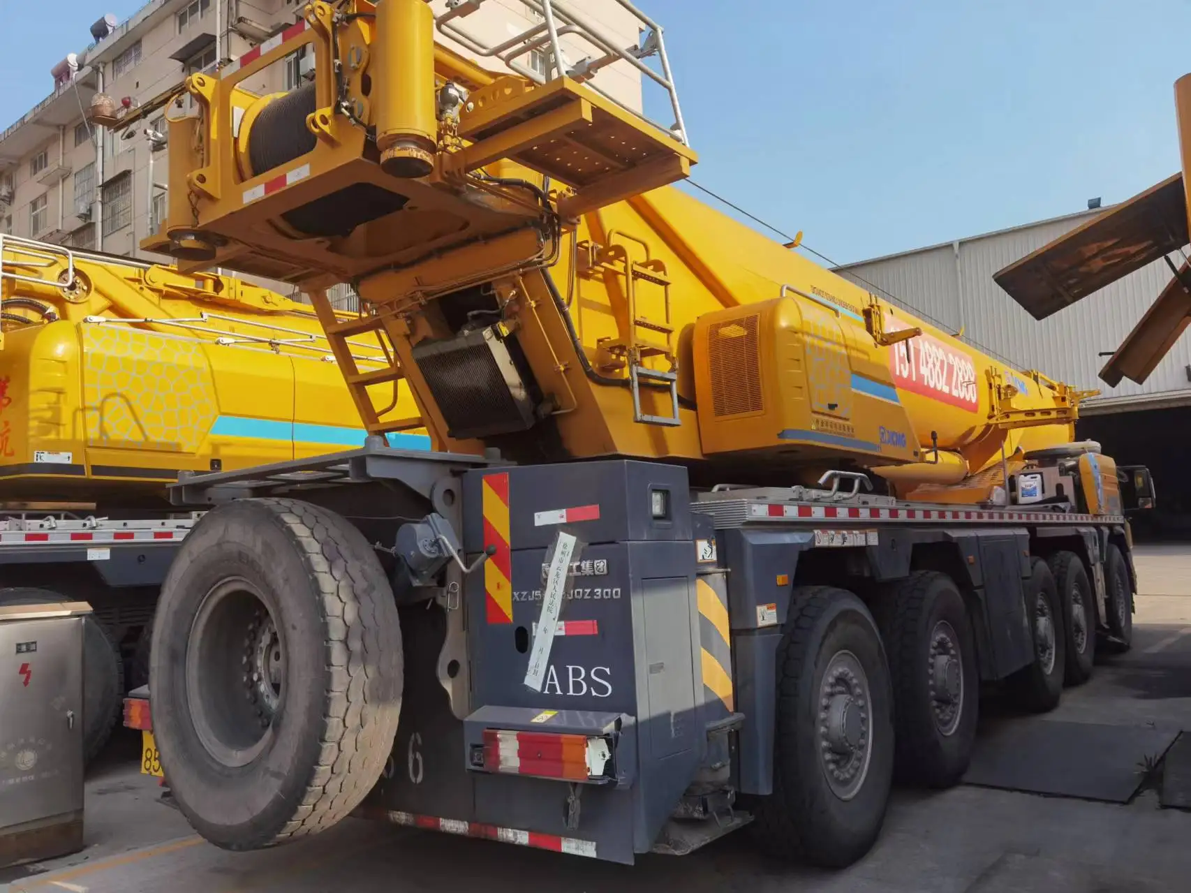 XCMG Official Used Crane Truck Mobile Hydraulic Crane XCA130L7 130 ton All Terrain Cranes Hot Sale