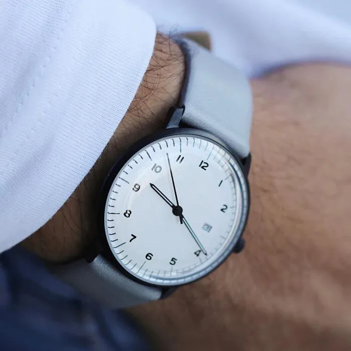 Custom logo Stainless steel double dome glass Minimalist men quartz watch