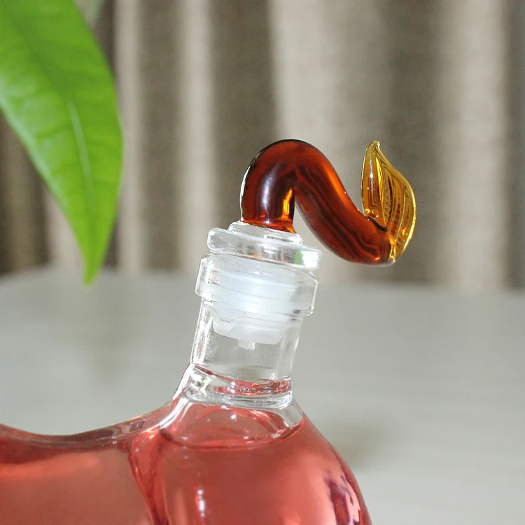 High Borosilicate Animal Shape Glass Wine Bottle Manufacturer