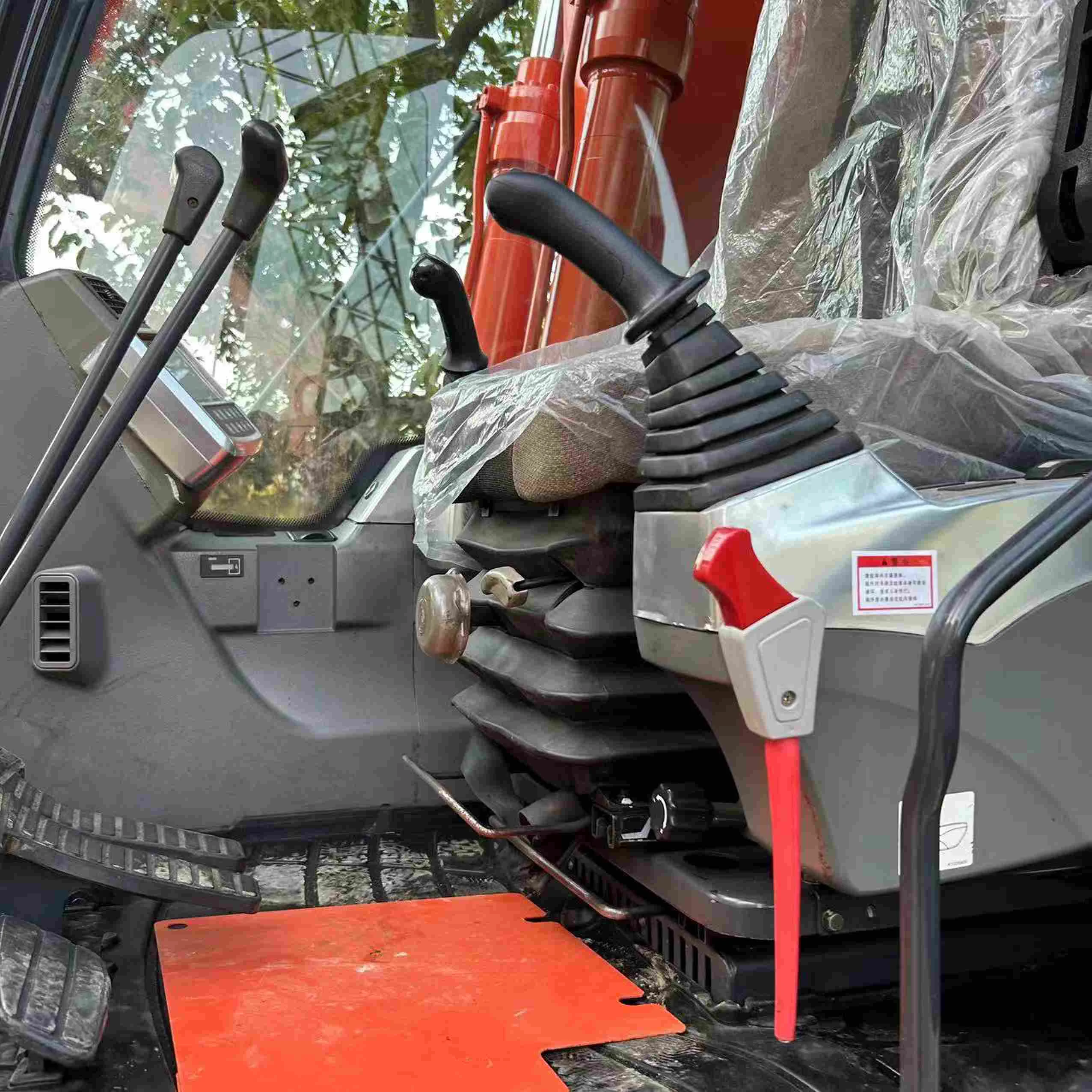 High Quality Low Price Used  Doosan Dx140 crawler Excavators Earth moving machinery Original Doosan  Dx150 Dx225 Dx300