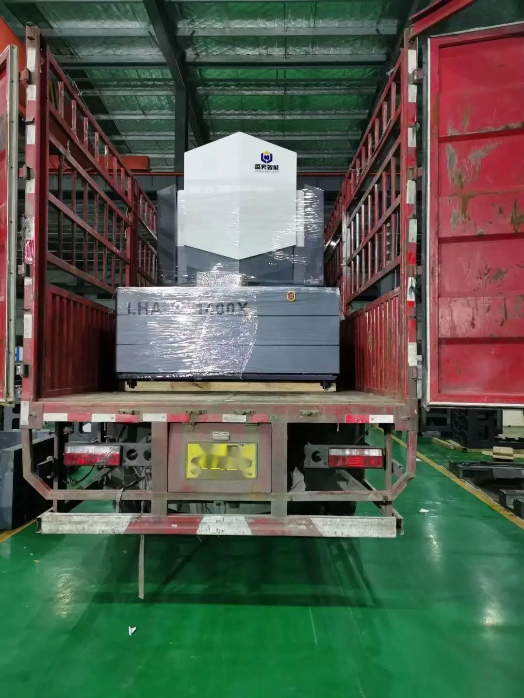 Intelligent CNC Panel Bender 11 Axis Automatic Metal Plate Bending Center With Robot Arms