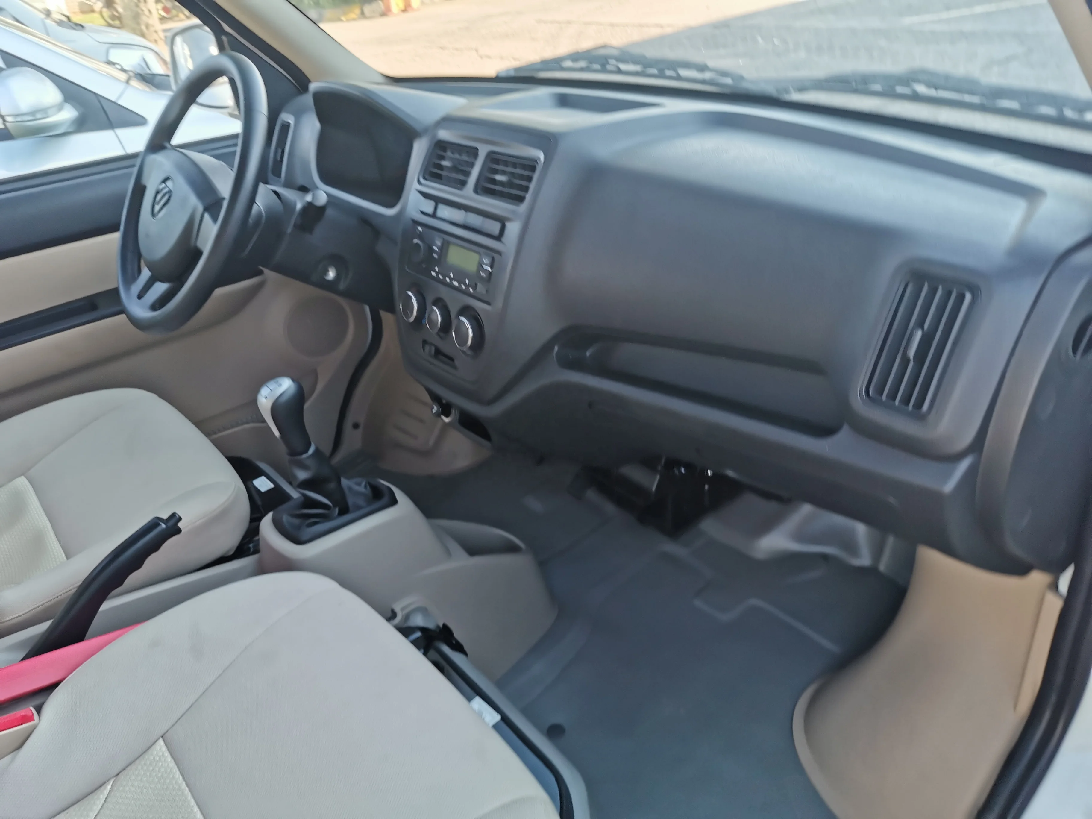 
BEST SELLING FOTON 8-11SEATS MINIVAN WITH 1500CC GASOLINE ENGINE 