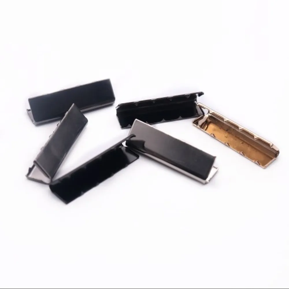 Металлические аппаратные средства пользовательские плоские Пружинные стальные зажимы для одежды Хвост Конец клип