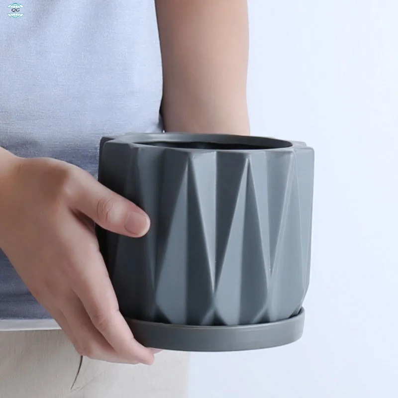 2024 Factory Direct Hot Sale High Strength Ceramic Vases Indoor Small Flower Pots for Home and Hotel