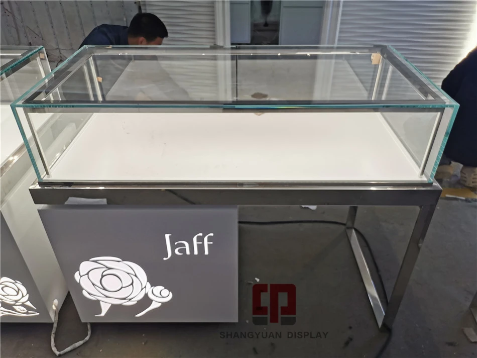 Diamond jewelry store paint display cabinet Mirror stainless steel jewelry display counter carved wooden glass showcase