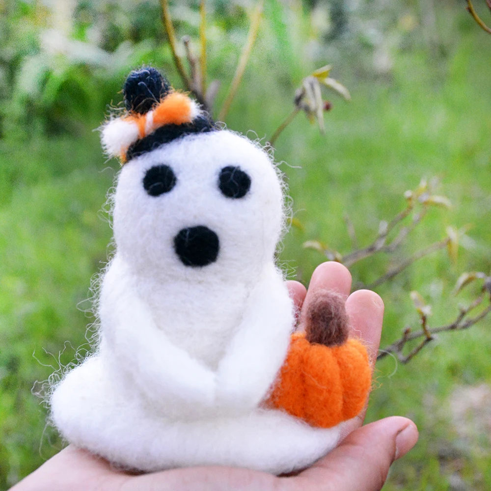 Needle Felt Halloween Ghost Toys - Soft, Small, High Quality Wool Felt Ghost Toys for Halloween Decoration.