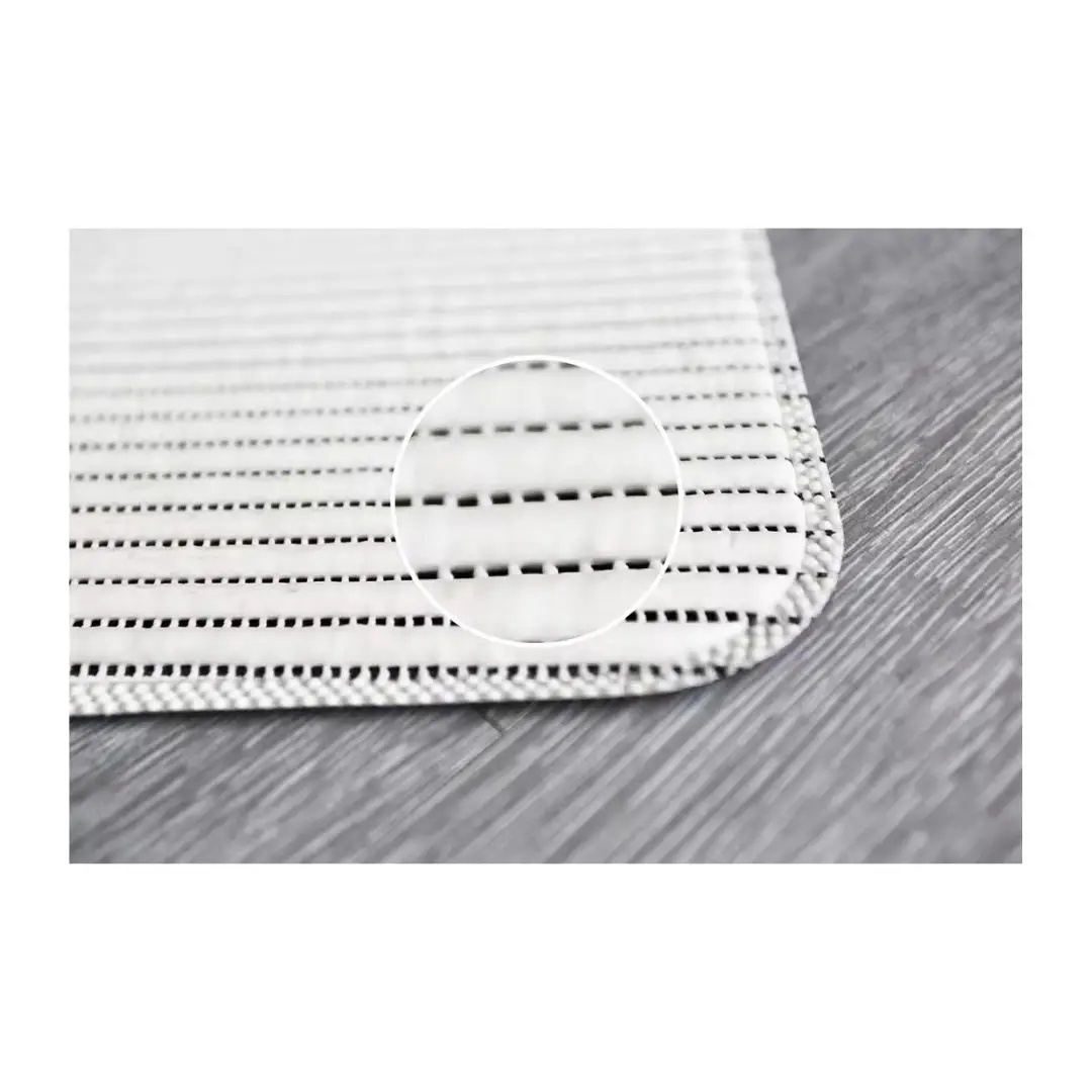 Eco-conscious kitty litter mat