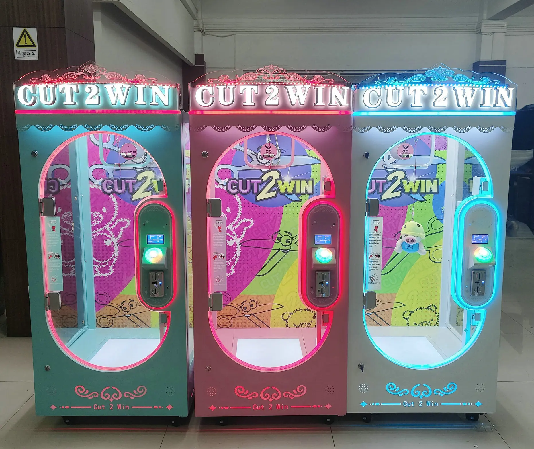 Playfun Coin Operated pink Date Machine Cut 2 Win Prize Game Big Stuffed Toys Scissors