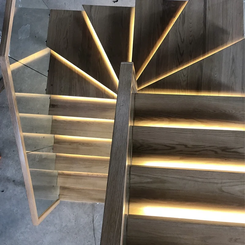 VIKO 2023 New Design Wood Tread Mono Stringer Staircase With LED Lights