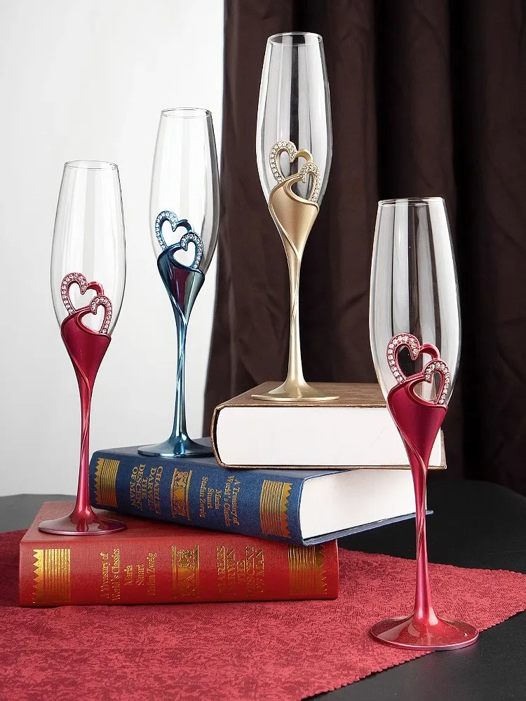 Wholesale Creative Heart Set Diamonds Champagne Flutes Wedding Glasses Toasting Cups Gift Sets Engagement Wedding House W