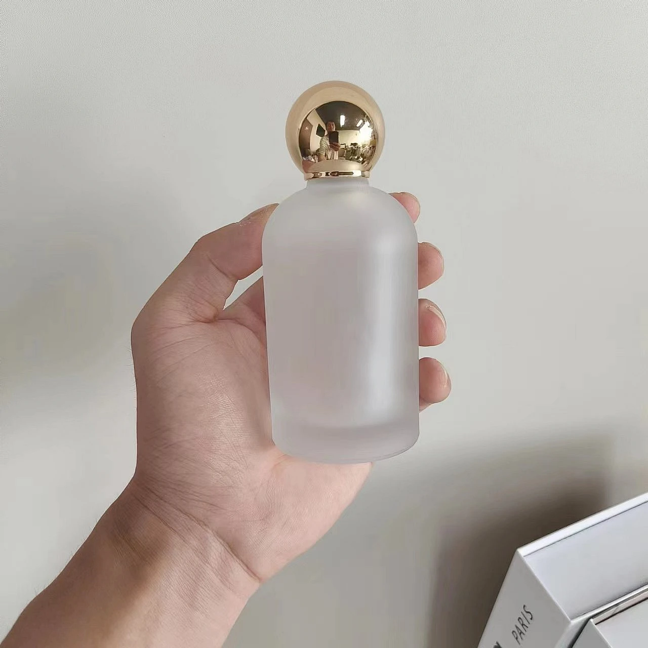 100ml Frosted 2023 New Luxury Glass Perfume Bottle Gold Metal Cap Empty Perfume Bottles