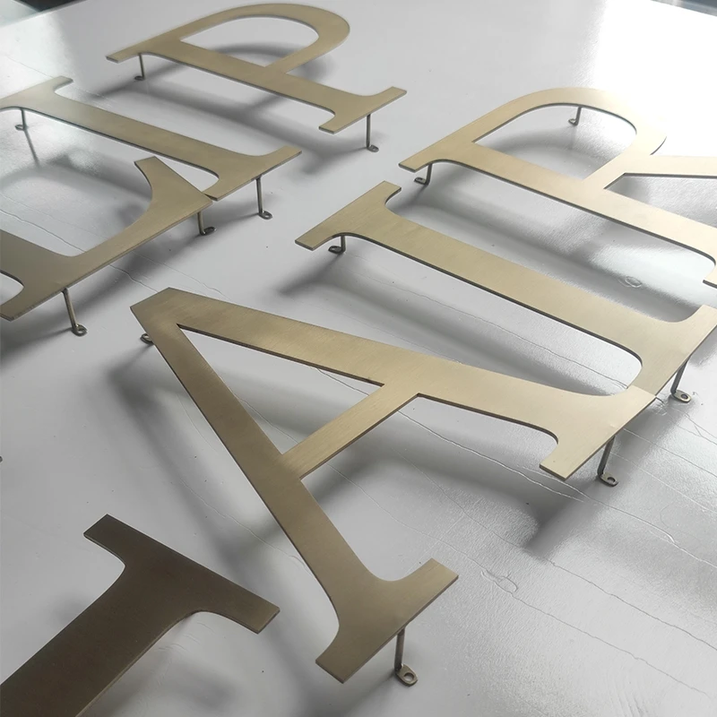 Фабрика бесплатно дизайн открытый 3D большие декоративные буквы металлические