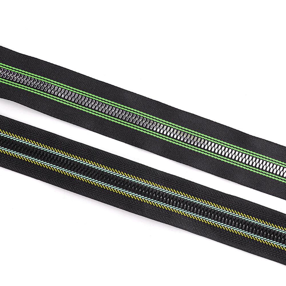 High Quality Low price Corn Teeth Plating Customized Color No.5 Open End Plastic Zipper For Garment