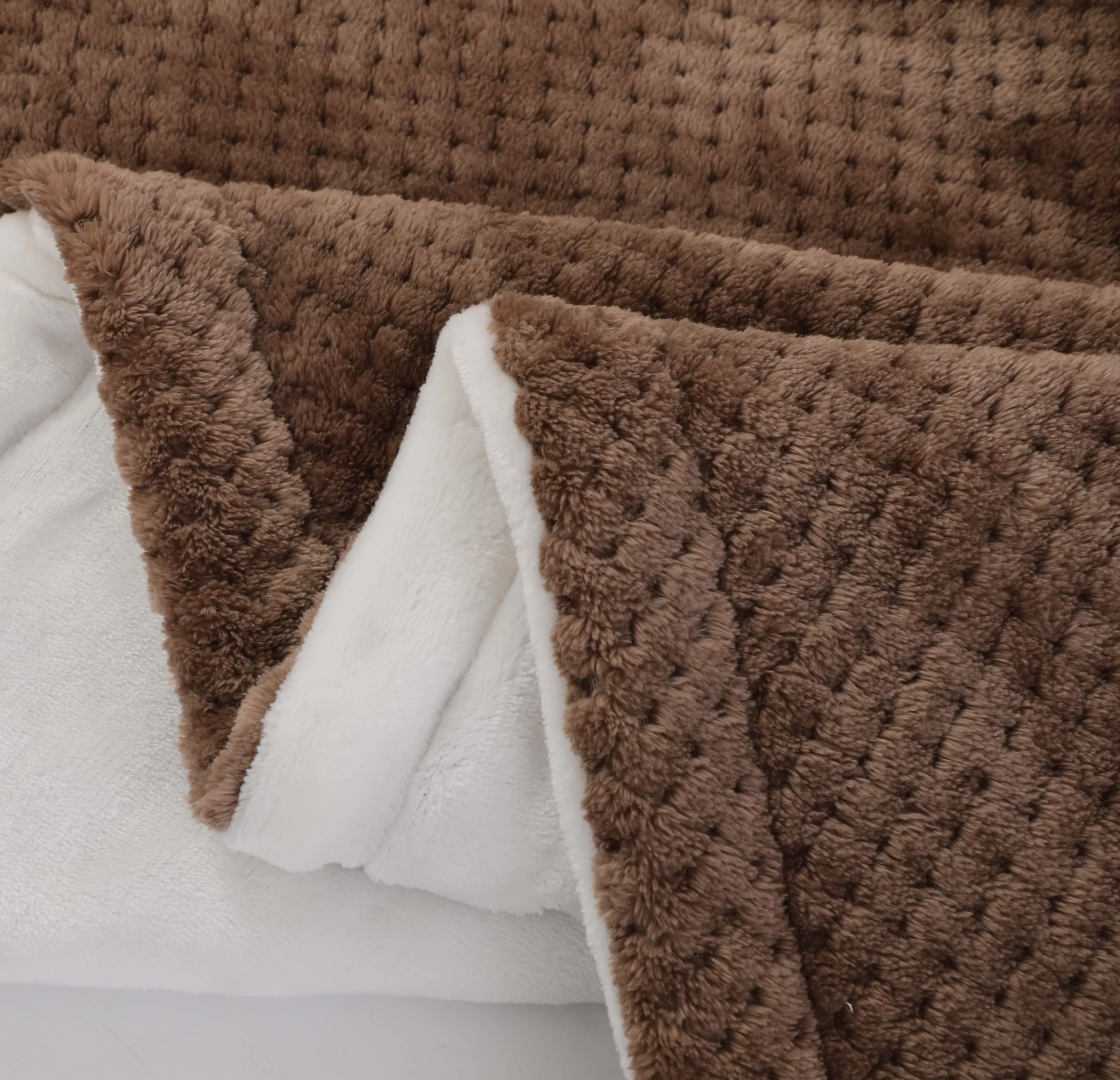 Safe Electric Flannel Blanket with Red Plaid Pattern, Heated Blanket