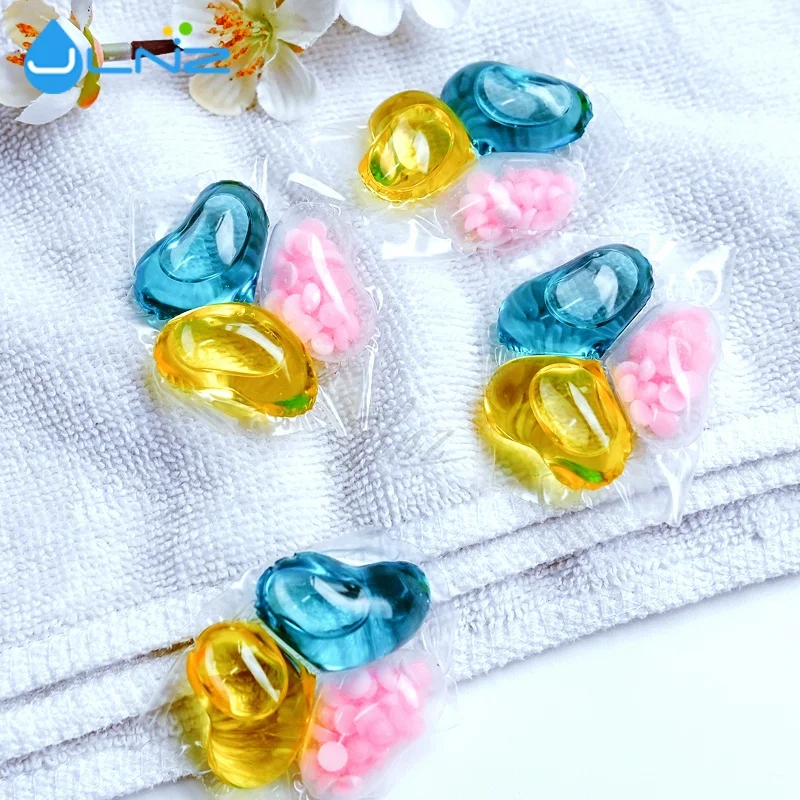 3 in 1 Laundry Pods Washing Pods Cleaning Products Baby Clothes Laundry Detergent Soap Liquid Beads OEM laundry pods