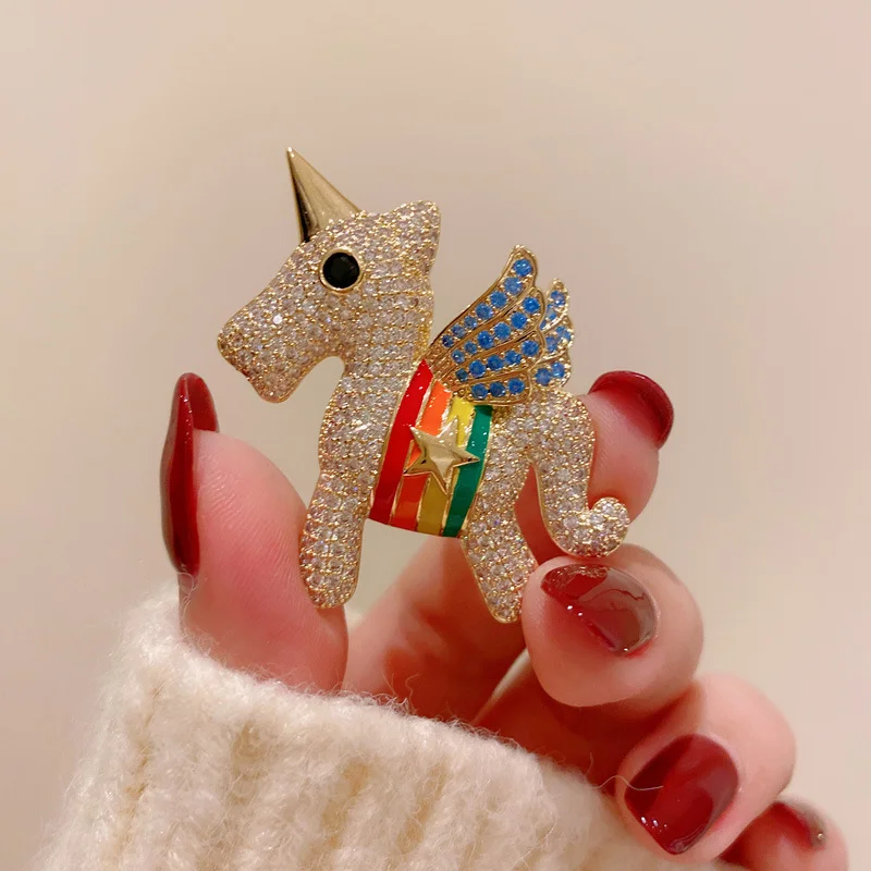 New Korean Cute Girls Coat Pin Colorful Unicorn Jewelry Fancy Zircon Brooch Crystal Horse Brooches