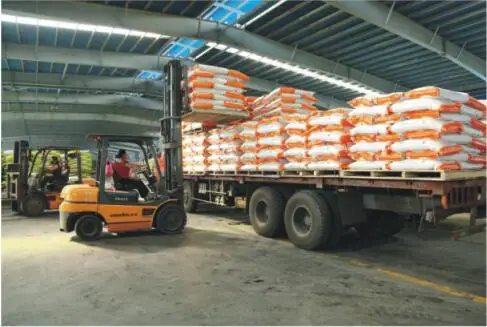 Npk fertilizers hot-selling fertilizer npk 15-15-15 compound for all crops Huaqiang brand