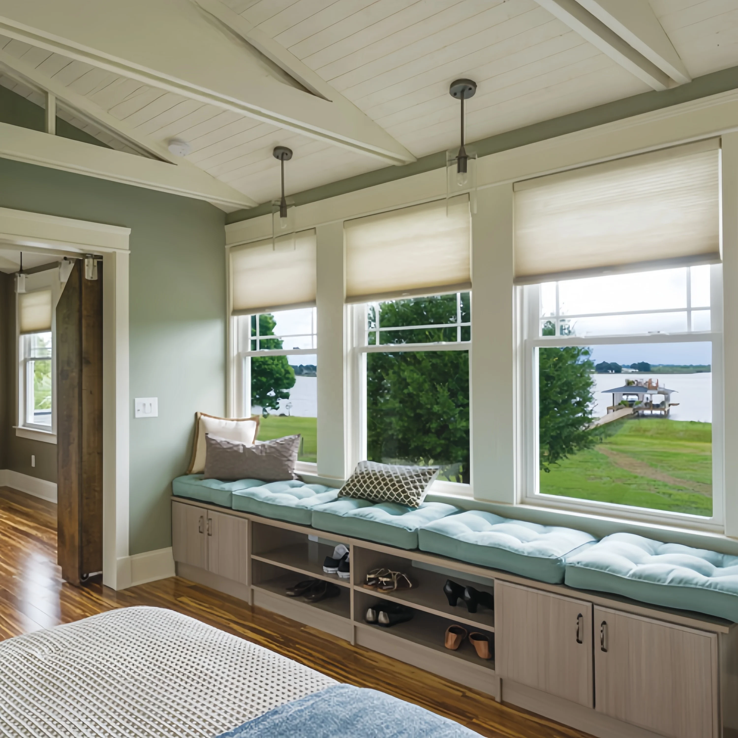 Customized double tempered glass American black and white vinyl double hung windows doublehung windows for sale