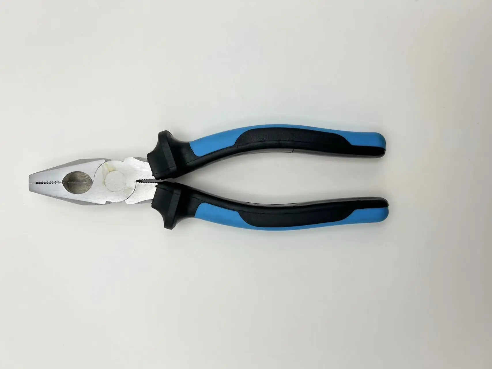Chinese Factory Price Hardware Hand Tools Metric measurement system pliers Industrial grade wire cutters