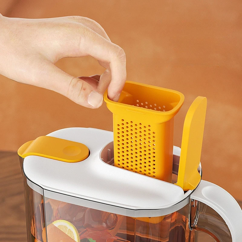 2.6L large capacity plastic cold water kettle with fruit tea lemon filter and 4 cups of food grade AS material beverage kettle